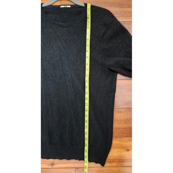 UNIQLO 100% Cashmere Sweater Black Women’s M Soft Luxury Knit Pullover Classic - Picture 8 of 12